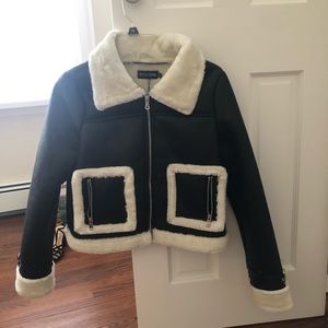 Black Borg trim cropped jacket